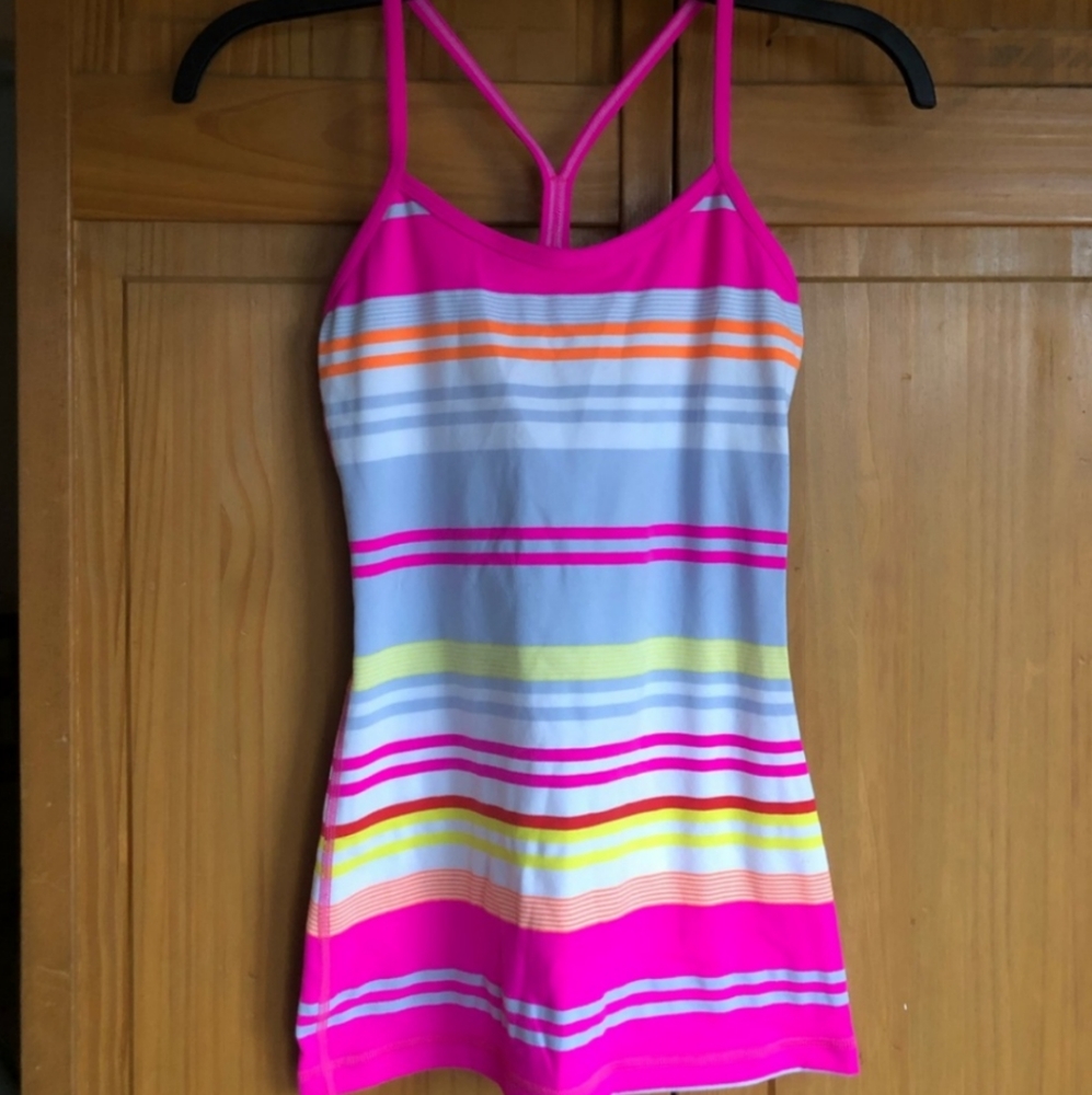 Sz SM/4 Lululemon workout tank